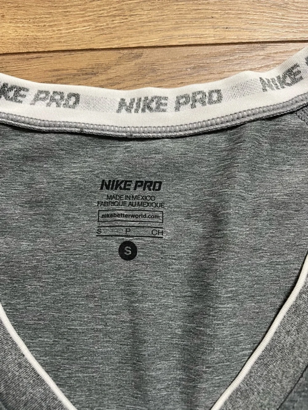 Nike Pro Women's Gray Dri-FIT V-Neck T-Shirt Size S Workout Top